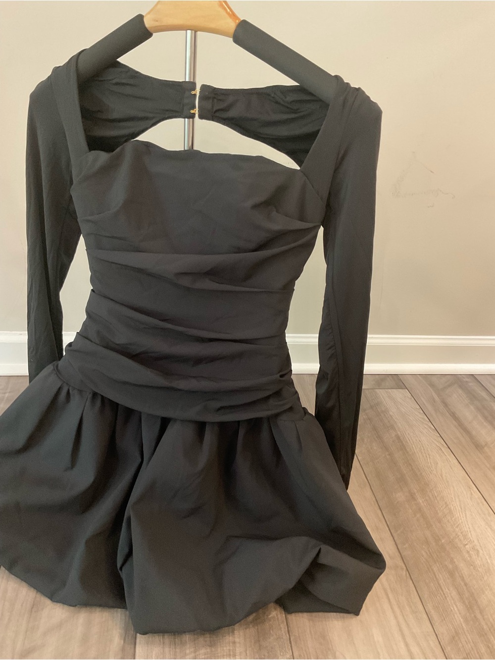 Oh Polly Black Long Sleeve Bubble Hem Mini Dress - Picture 5 of 7